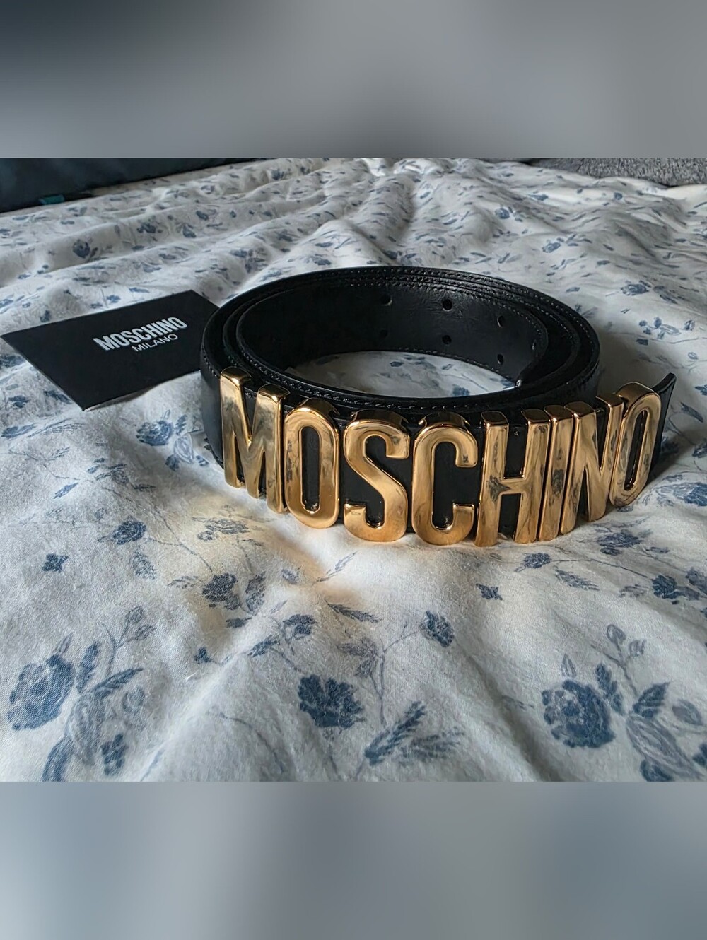 Authentic Moschino Milano Black Leather Gold Logo Belt Size 58 IT NWT AuthCards